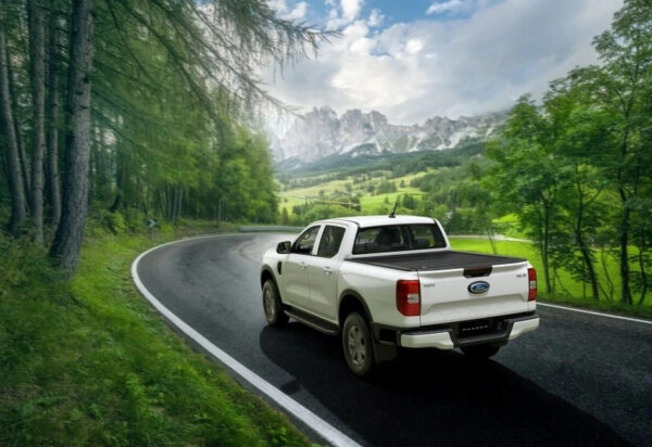Ford Ranger XLS Plus 2025 – Nâng cấp chính hãng, tiện nghi hơn